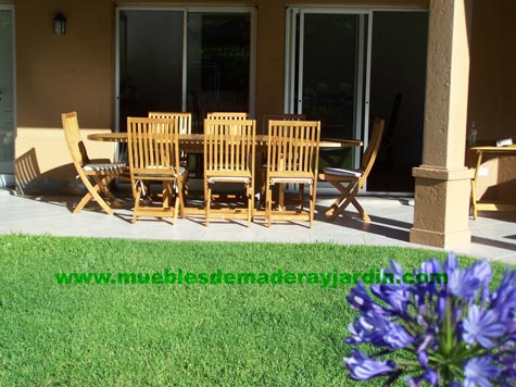 Mesa_Ovalda_de_Teka_en_espacio_exterior Mesa_Ovalda_de_Teka_en_espacio_exterior