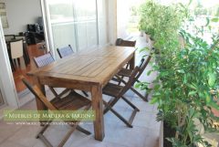 Mesas y Sillas de Balcon