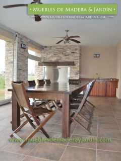 Mesas y Sillas para Galeria