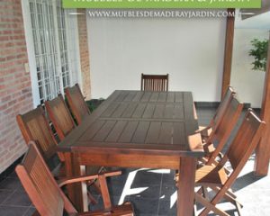 Silla de Madera con Apoyabrazos